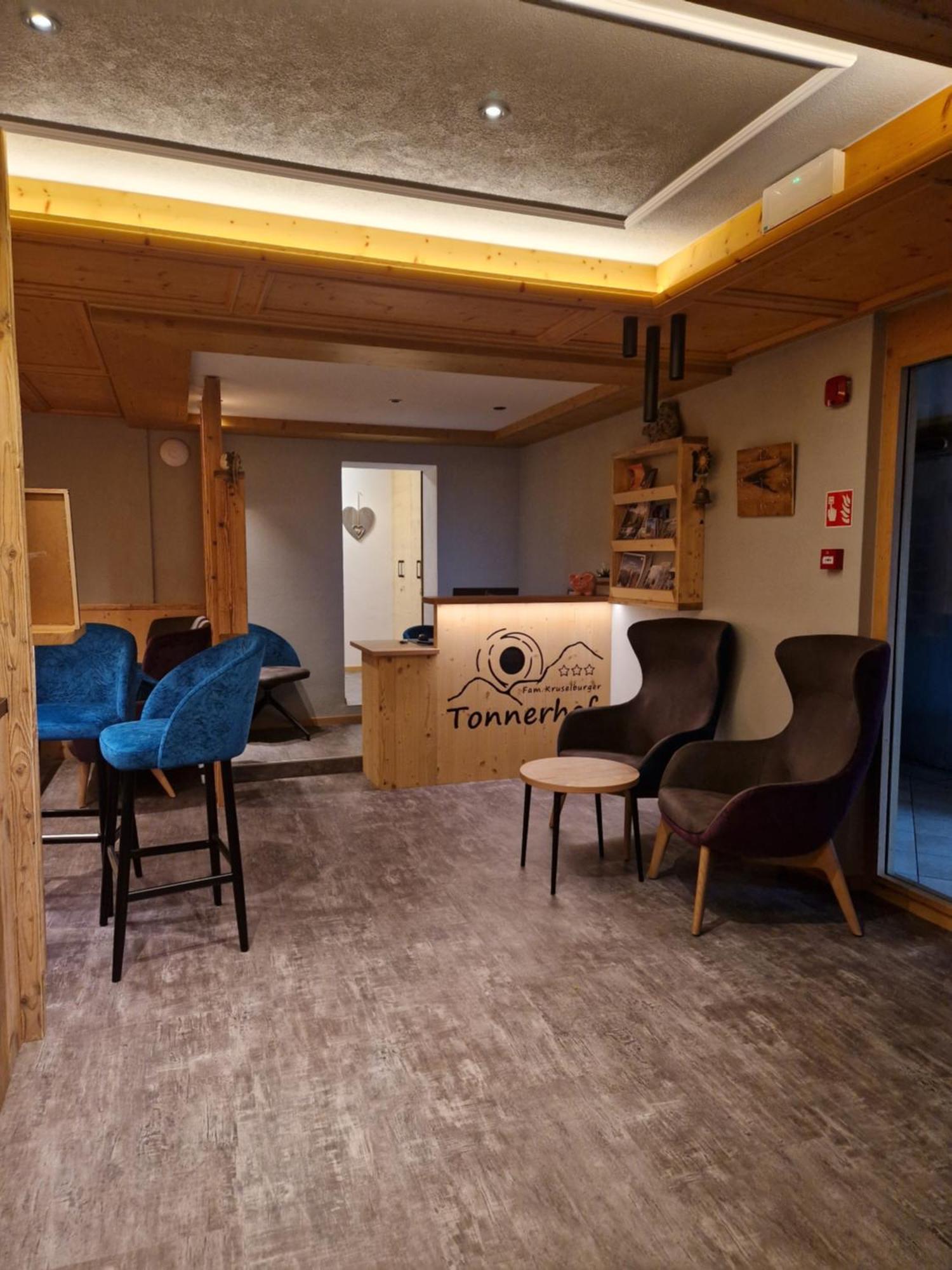 Hotel Tonnerhof ラチーネス エクステリア 写真