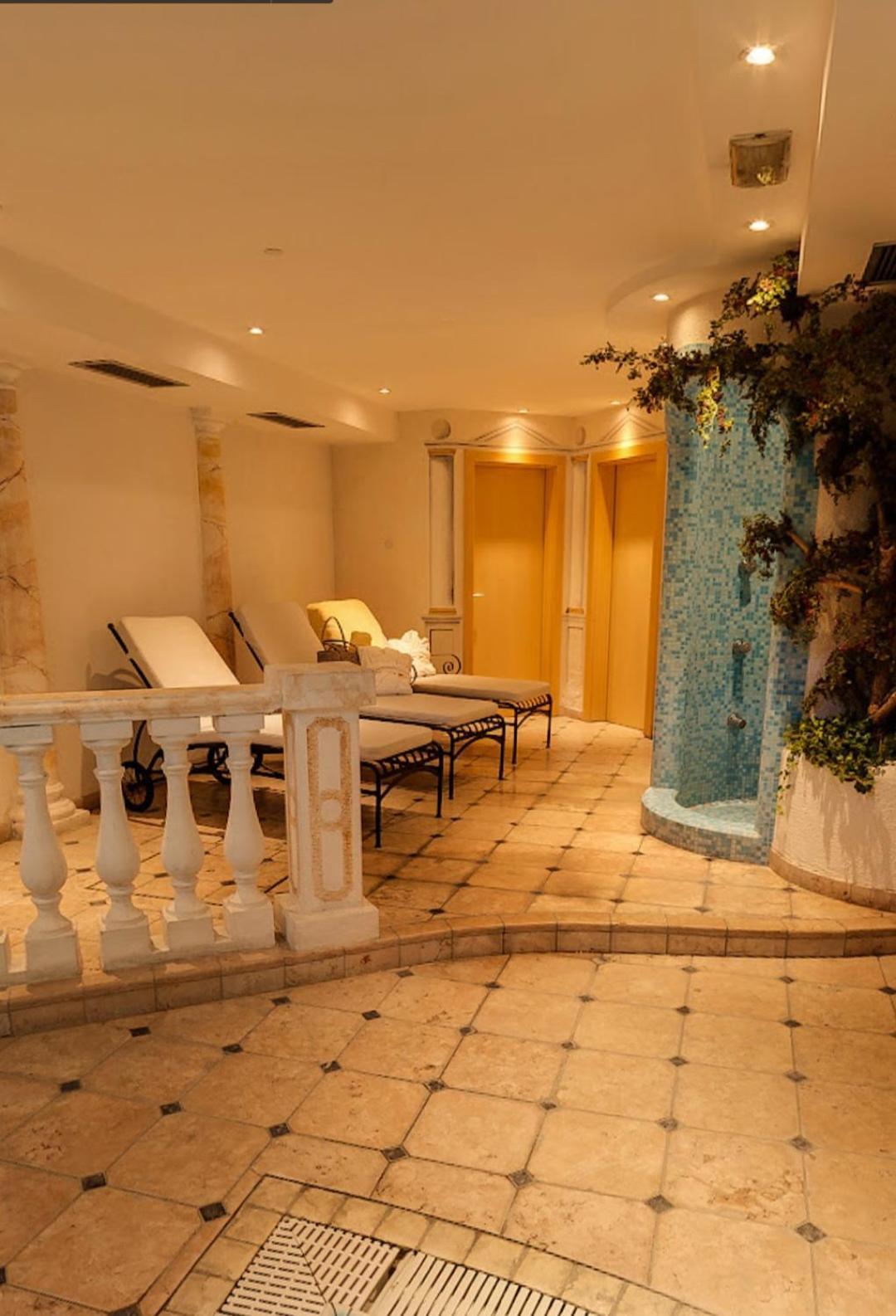Hotel Tonnerhof ラチーネス エクステリア 写真