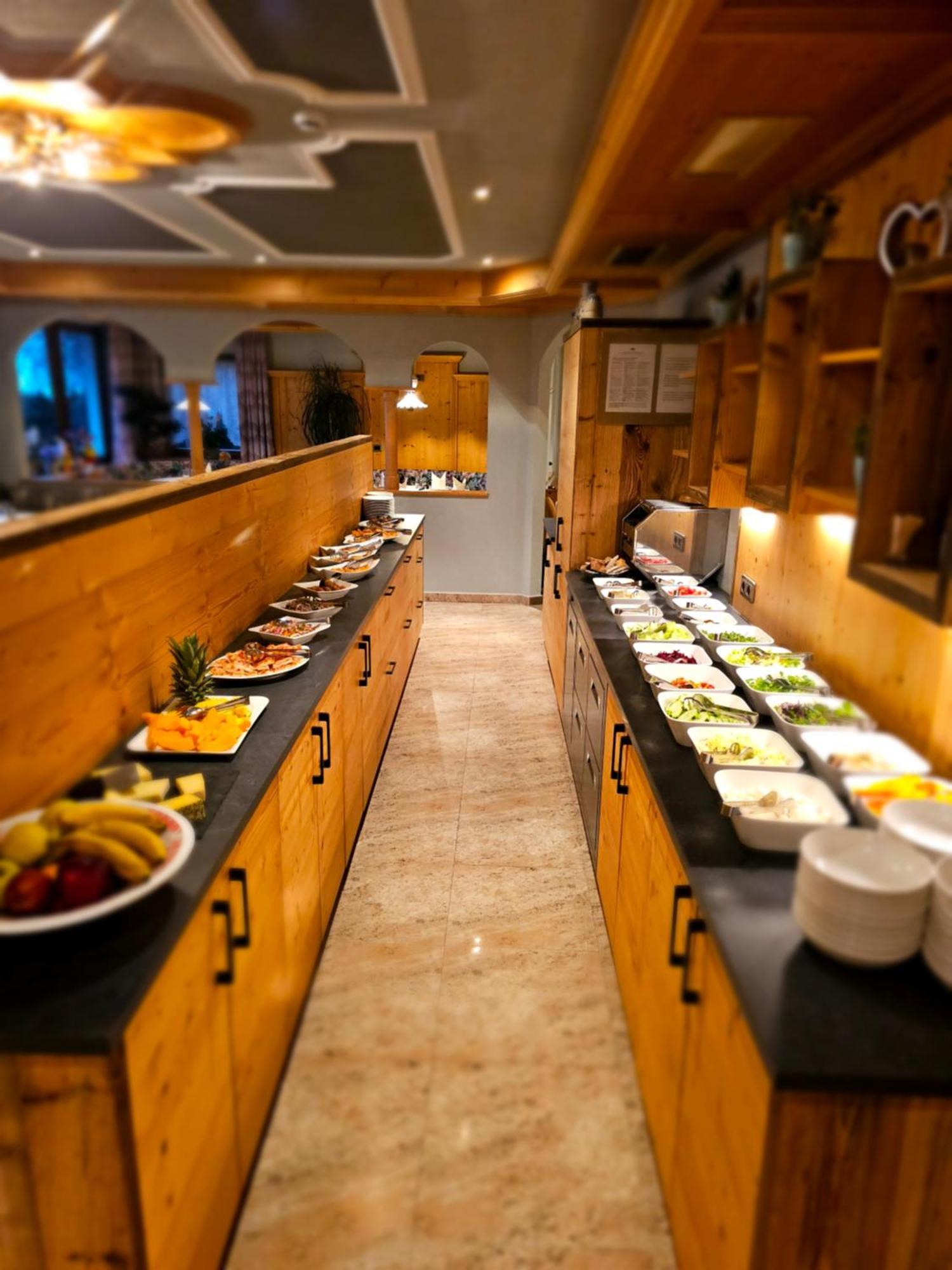 Hotel Tonnerhof ラチーネス エクステリア 写真